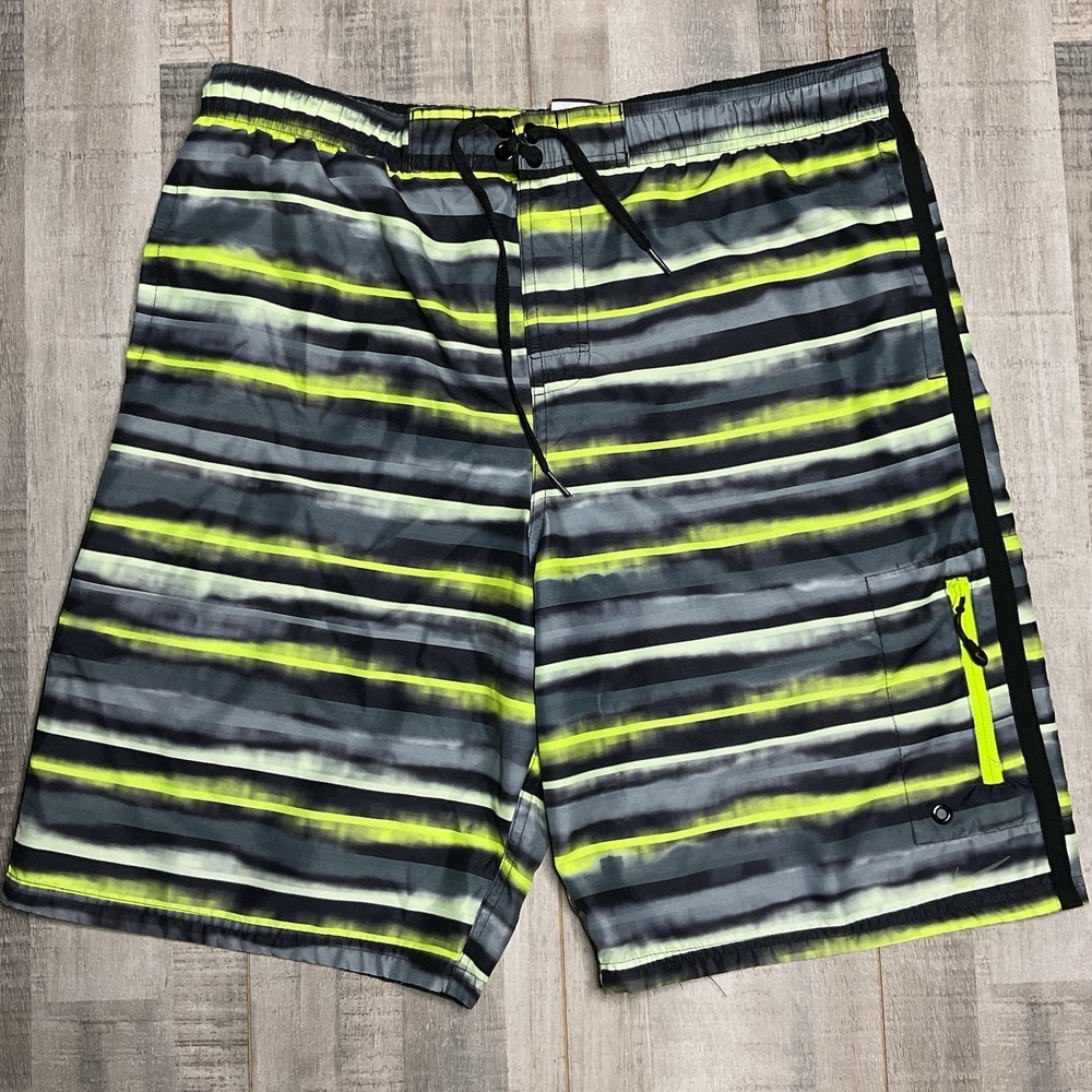 Nike Men's Swim Trunks Size Medium striped Lined Elastic Waist